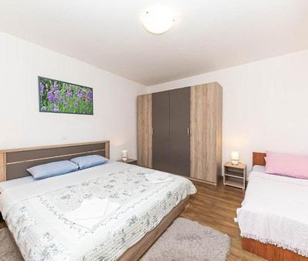 Apartman Katarina Lägenhet Trogir Exteriör bild